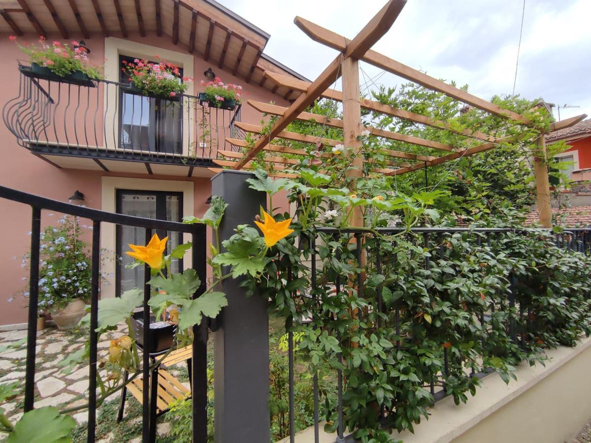 La Bottega Del Fabbro Affitto Breve Villa Contigliano Bagian luar foto