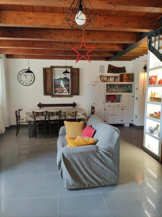 La Bottega Del Fabbro Affitto Breve Villa Contigliano Bagian luar foto